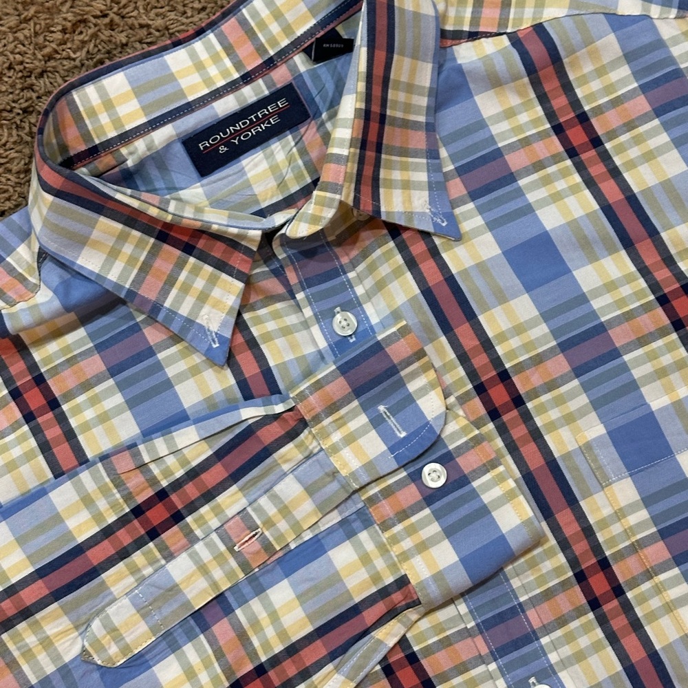 Roundtree & Yorke Men's Vibrant Plaid Button Down Shirt